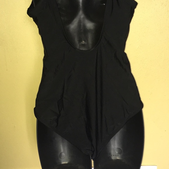 NWT Kona Sol swim black one piece size M. - Picture 9 of 16